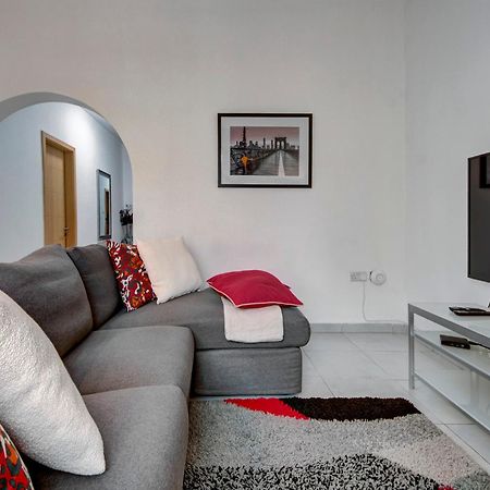 St Julians Apartment 1 San Ġiljan Kültér fotó